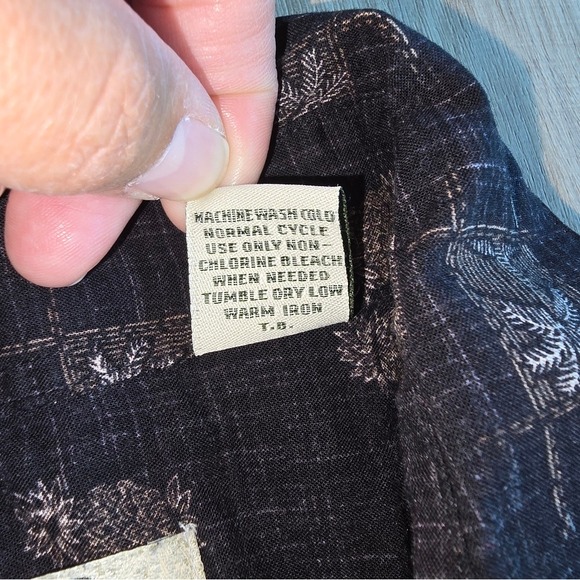 Batik Bay Men's Pineapple Palm Trees Button-Up Shirt XLarge Brown Pattern - Picture 6 of 11